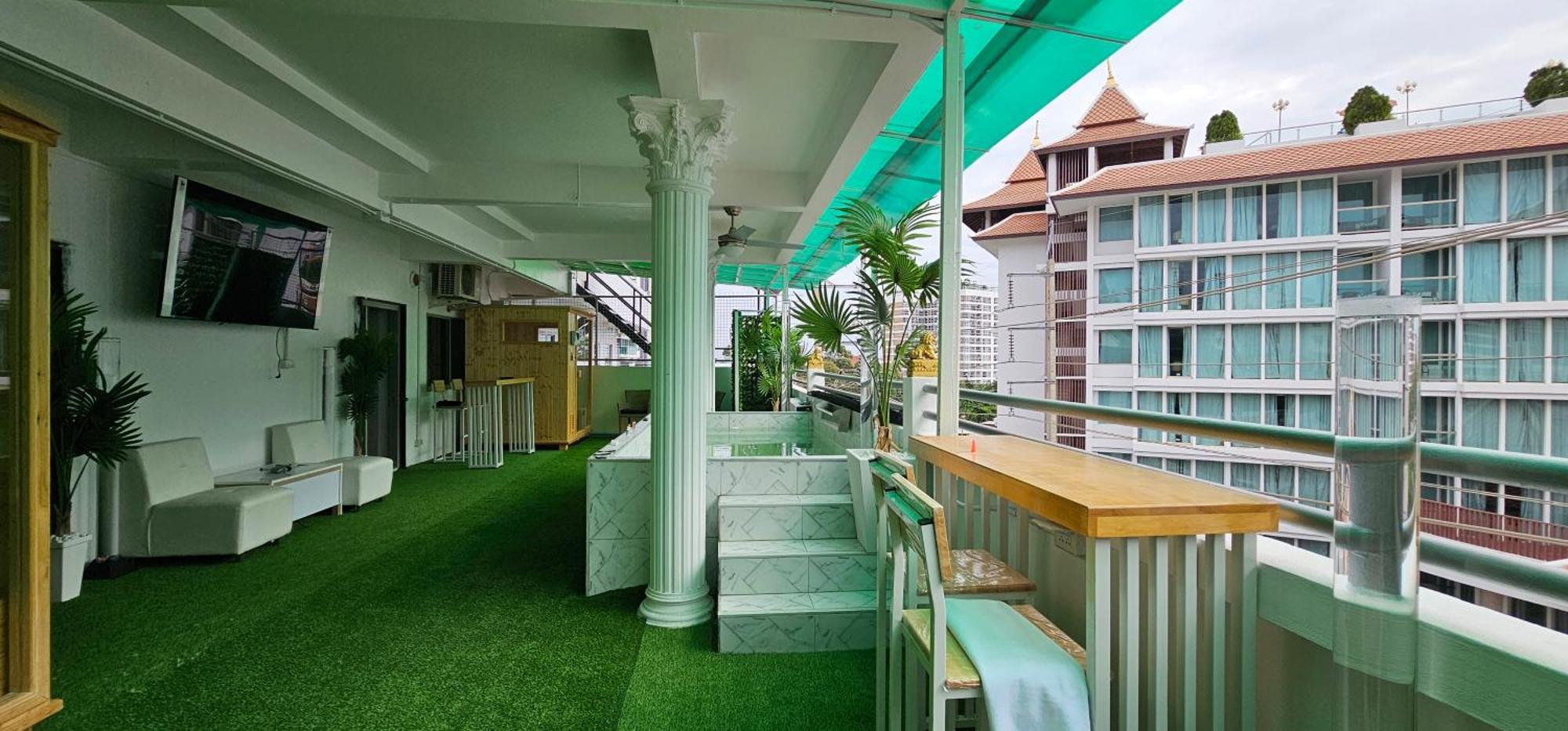 Xcess Residence Pattaya Exterior foto